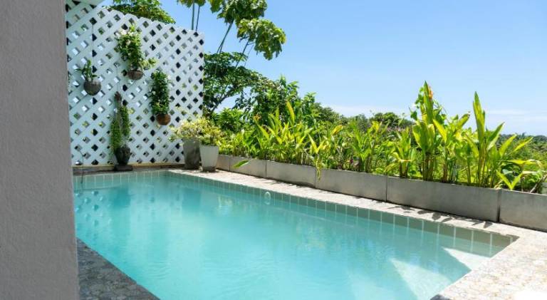 Villa with yard & patio — photo 3