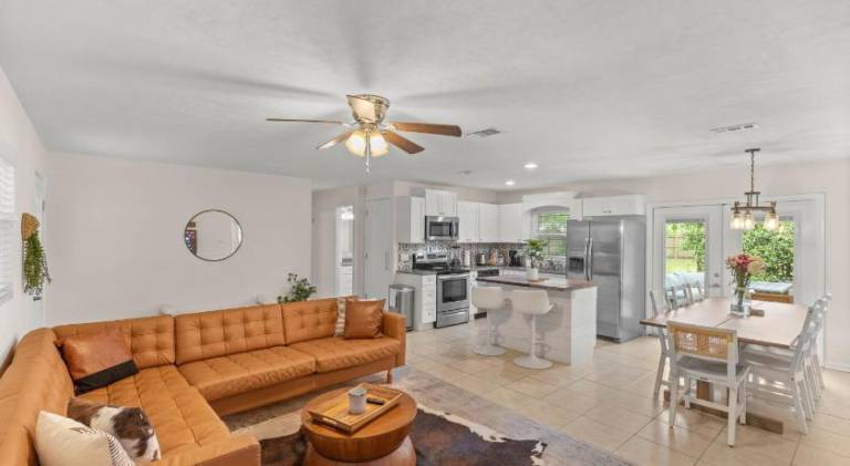 House with 3 rooms for 6 persons in Gainesville, FL