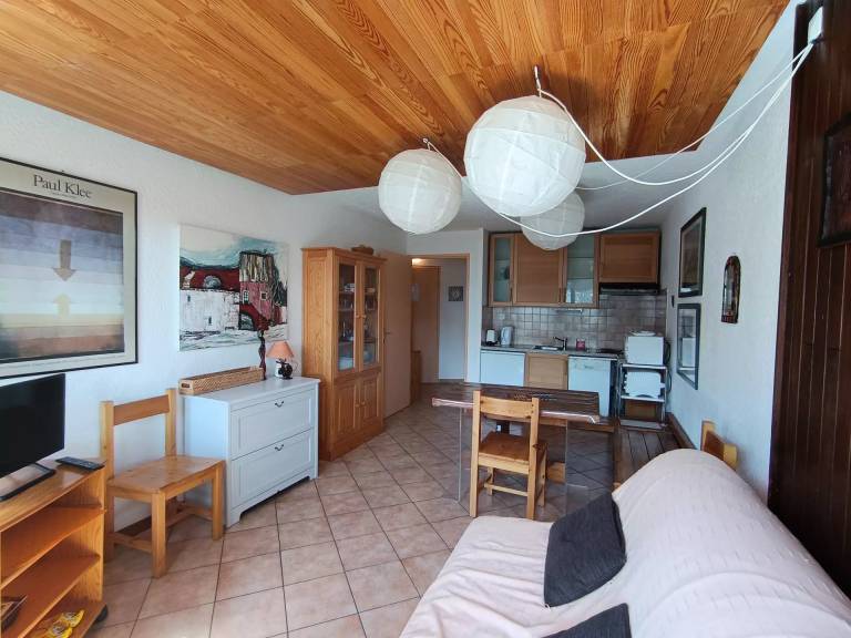 Holiday apartment with 2 rooms for 6 persons — photo 3