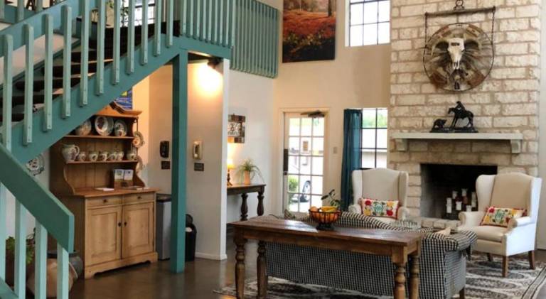 Windcrest Inn and Suites in Fredericksburg, TX