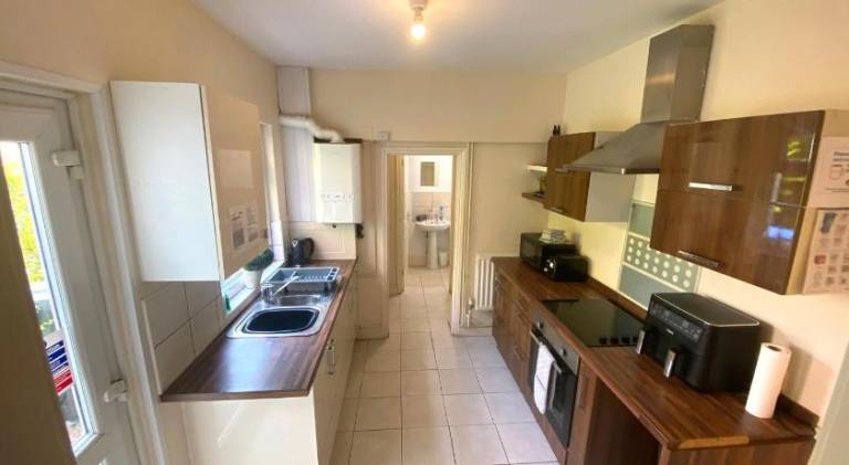 House with 4 rooms for 8 persons in Northampton