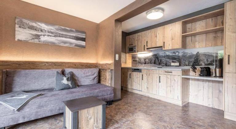 Holiday apartment with terrace, sauna & hot tub — photo 3