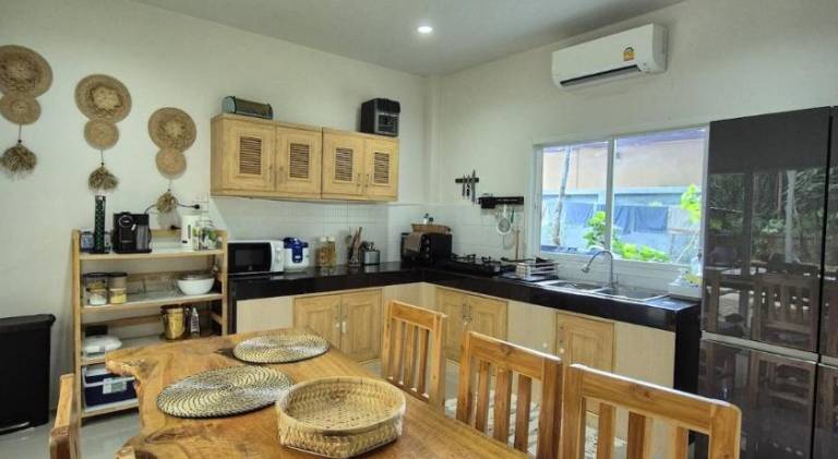 Villa with jacuzzi & pool | Pets are welcome — photo 5