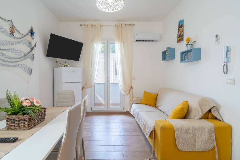 Apartment 'Re Di Denari' with Sea View, Wi-Fi and Air Conditioning in Syracuse