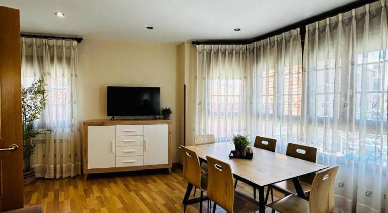 Holiday apartment with 3 rooms for 5 persons — photo 2