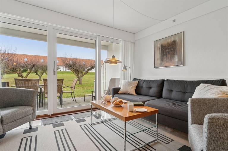 Rental apartment with pool, terrace & BBQ | Sea view — photo 3