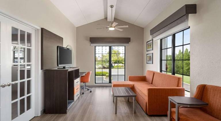 La Quinta Inn by Wyndham Lexington — photo 2