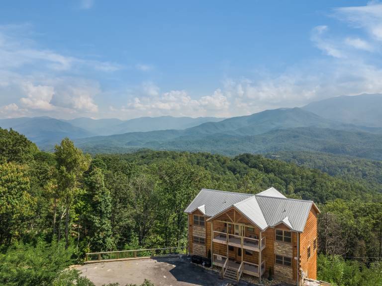 517GREATSMOKYDCNCB - Great Smoky Lodge — photo 3
