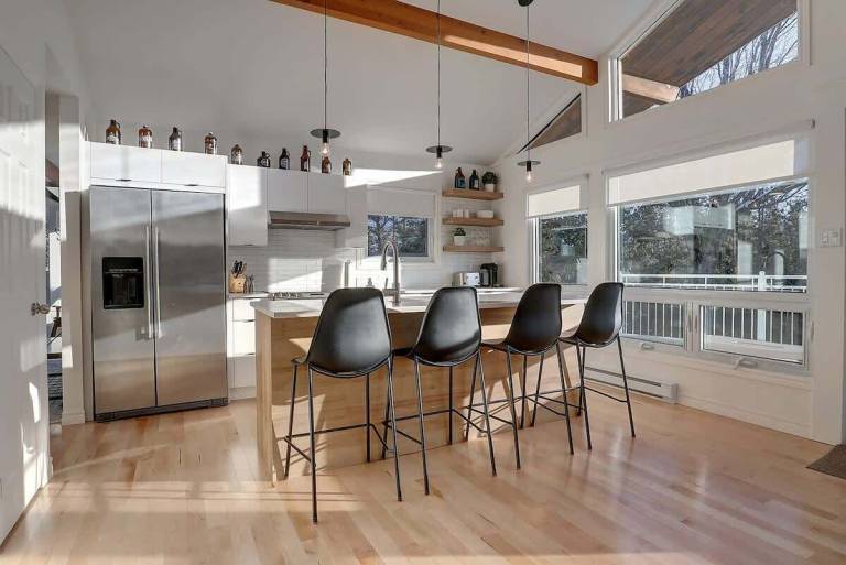 Chalet  Eastman