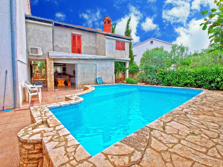 Apartma  Brioni