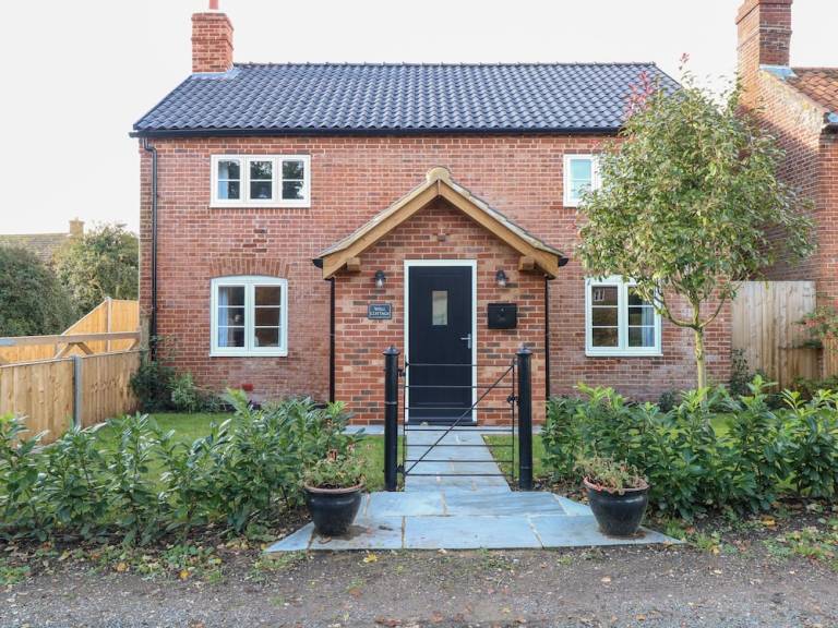 Cottage Woodton