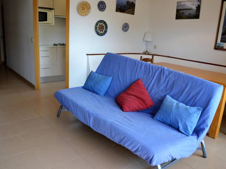 Rental apartment with 3 rooms for 6 persons — photo 3