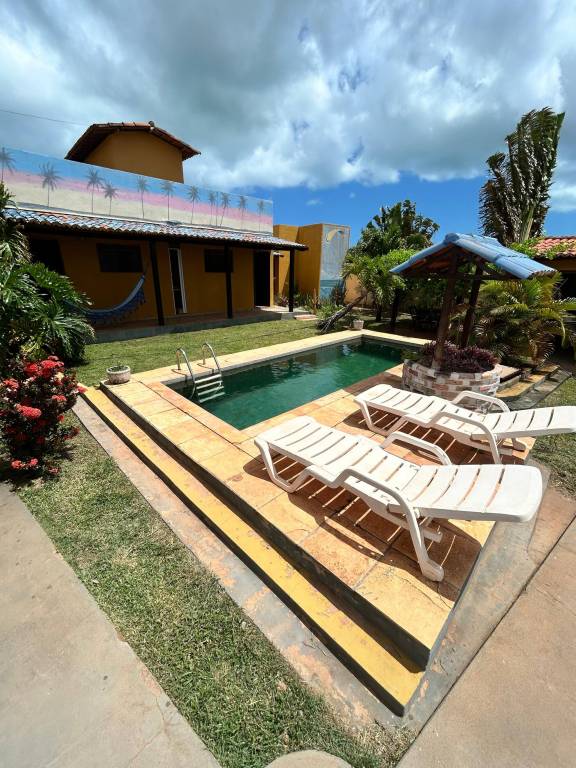 Private room with pool & yard — photo 4