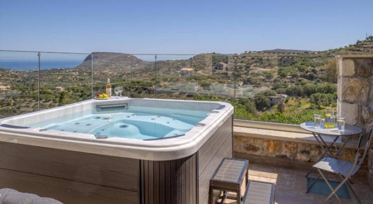 Fully equipped ample villa with terrace, hot tub & sauna | Pets allowed — photo 3