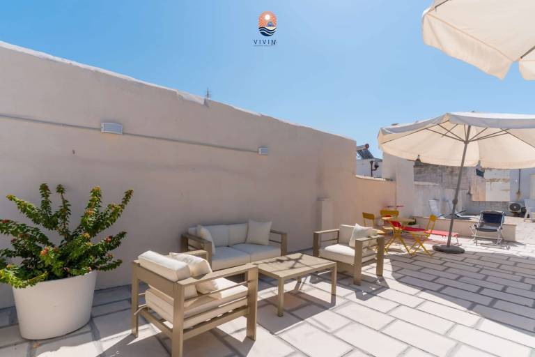 Apartment with patio | Beach view | Close to the beach | Perfect for remote work | Pets allowed in Gallipoli