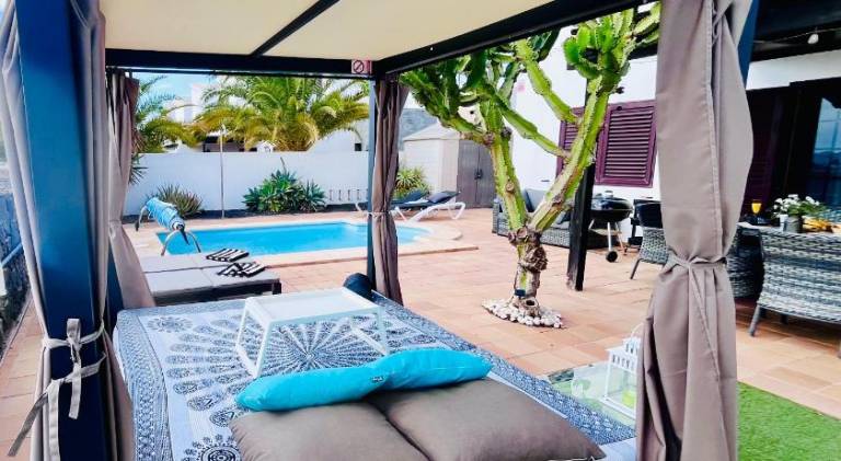 Rental apartment with pool — photo 2