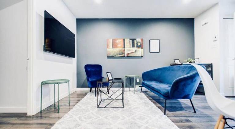 Charming 2 BD condo griffintown in Montréal, QC
