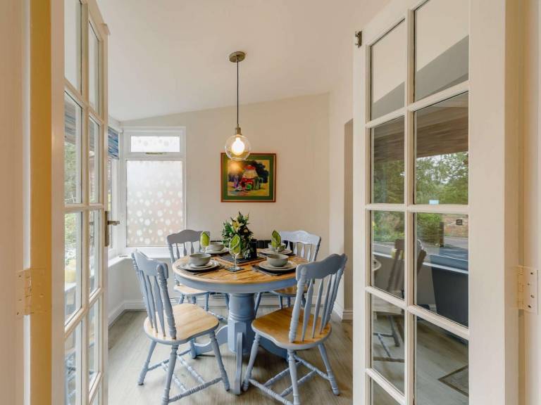 Fully equipped cottage with yard | Dogs allowed — photo 3