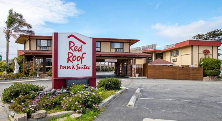 Red Roof Inn & Suites Monterey — photo 5