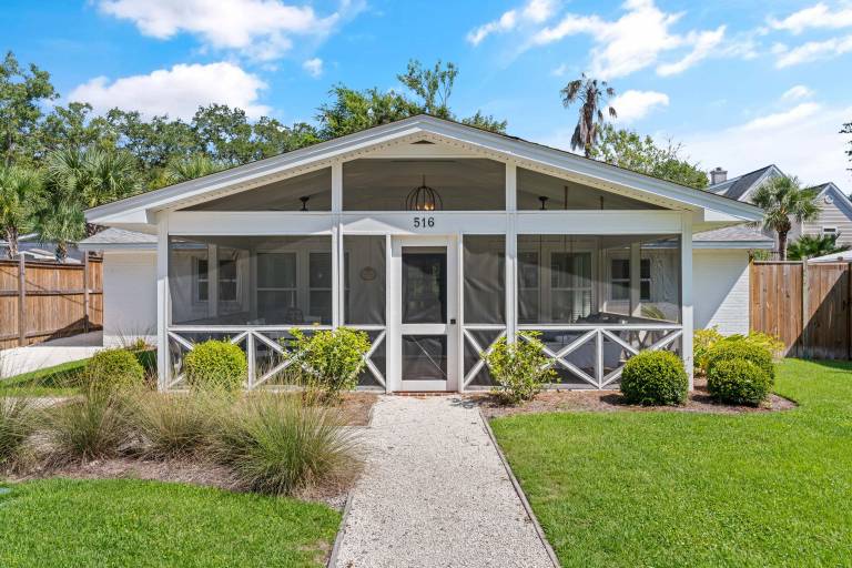 Butter Side Up Cottage - 516 Beach Drive — photo 4