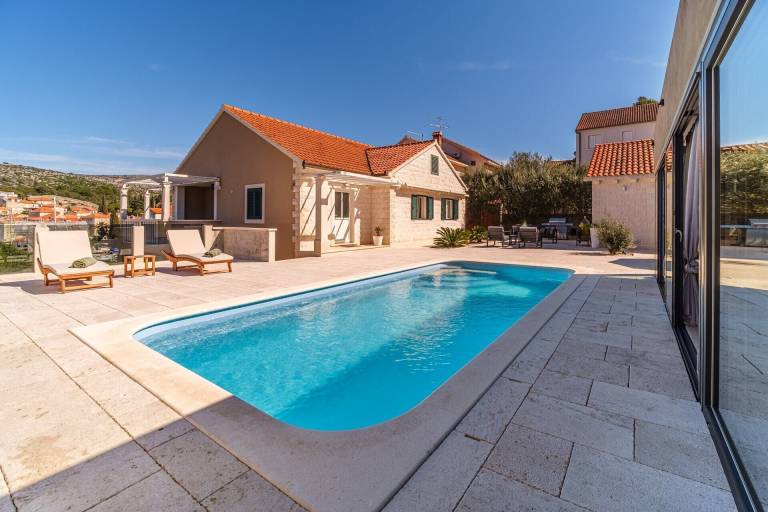 Villa Milna
