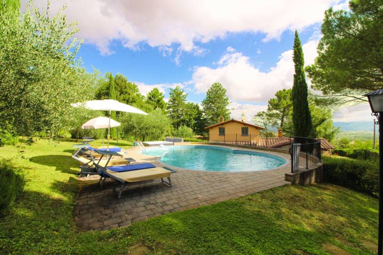Villa with patio, yard & private pool — photo 3