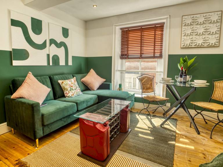 Apartment  Lincoln