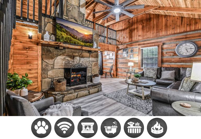 Hidden Acre Lodge: Pet Friendly, Free Attraction Tickets, Hot Tub, & WiFi in Sevierville, TN