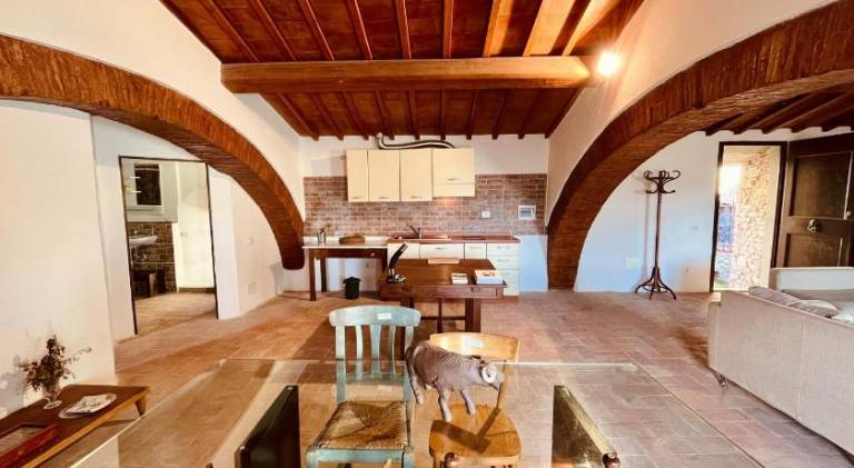 Lovely rental apartment with yard & patio | Perfect for remote work | Pets allowed — photo 3
