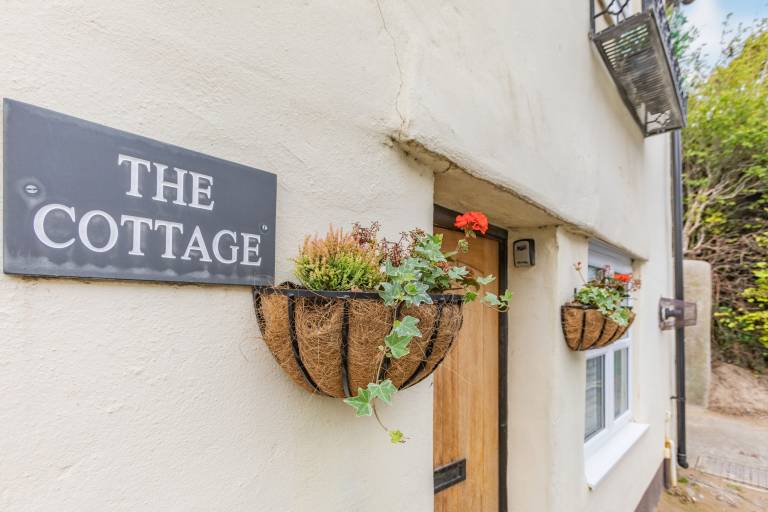 Fully equipped cottage | Beach view | Close to the beach | Dogs allowed — photo 3