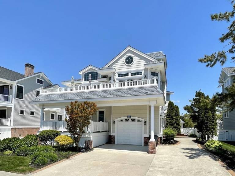 House  Stone Harbor