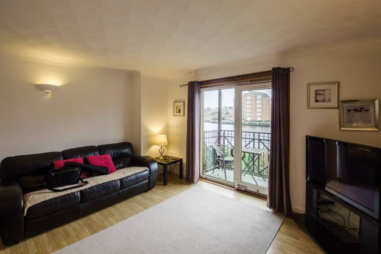 Apartment Ayr