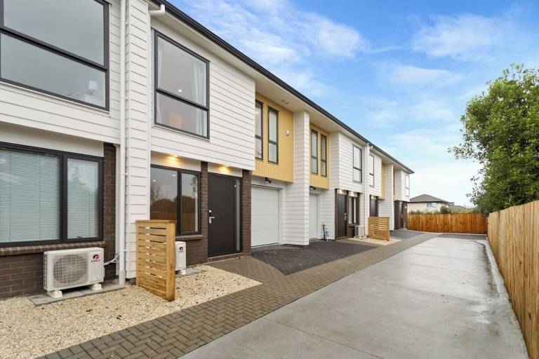 House  Otahuhu