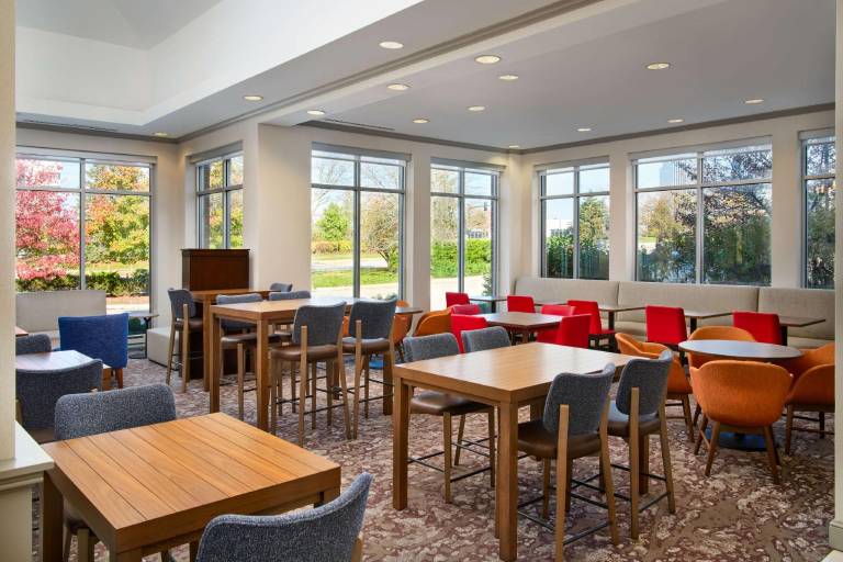 Hilton Garden Inn Schaumburg — photo 5