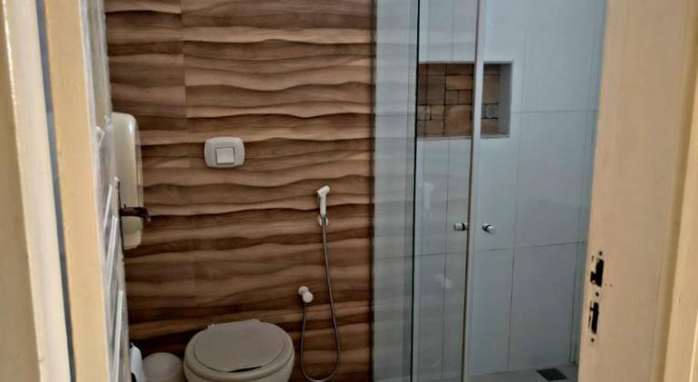House with pool — photo 2