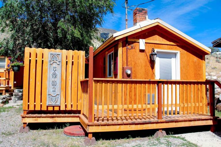 Cabin  Gardiner