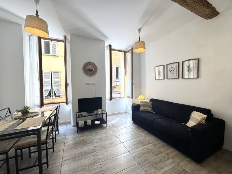 Apartment | Near Castle Hill in Thiers