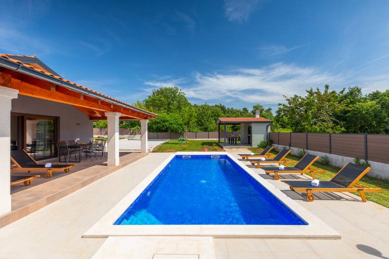 Vila Pamići