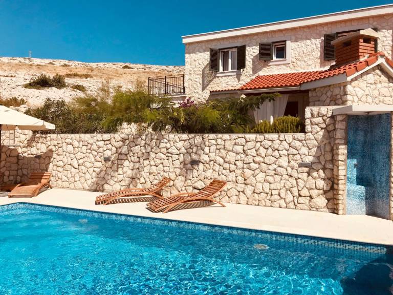 House with garden, private pool & BBQ | Nature view — photo 4