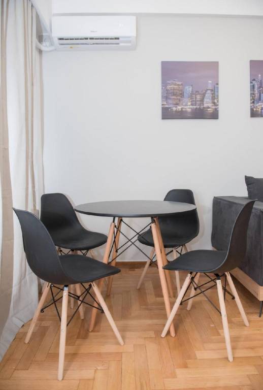 Charming apartment with patio | Dogs allowed — photo 3