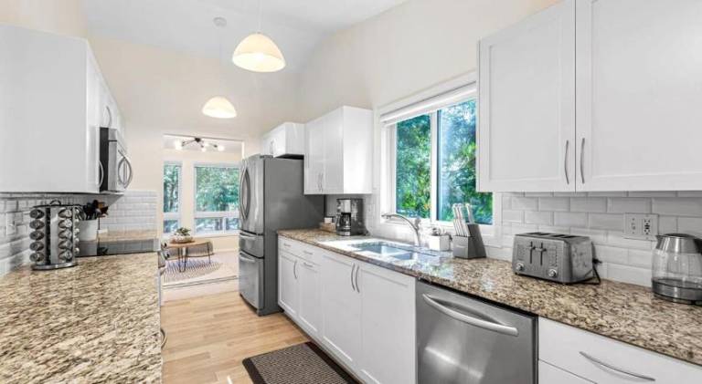 Ample vacation home | Dogs allowed — photo 4