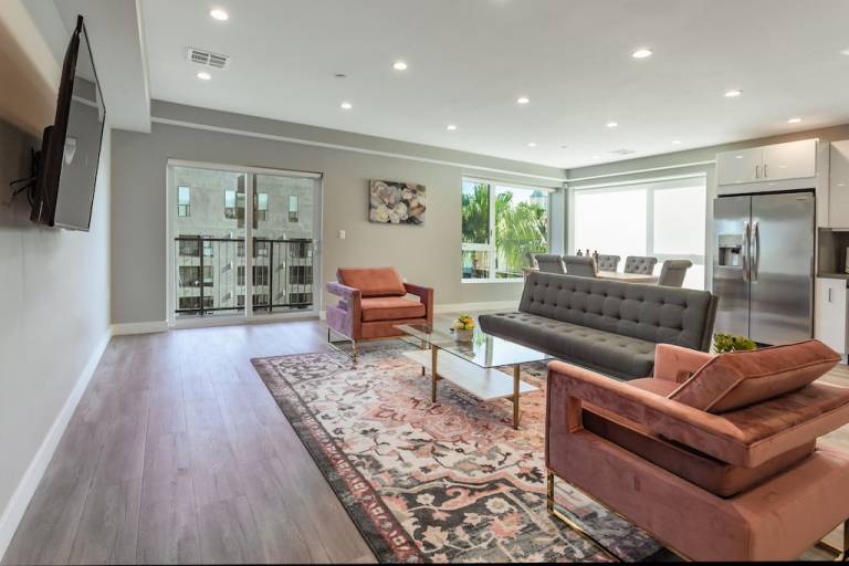 Condo Beverly Hills