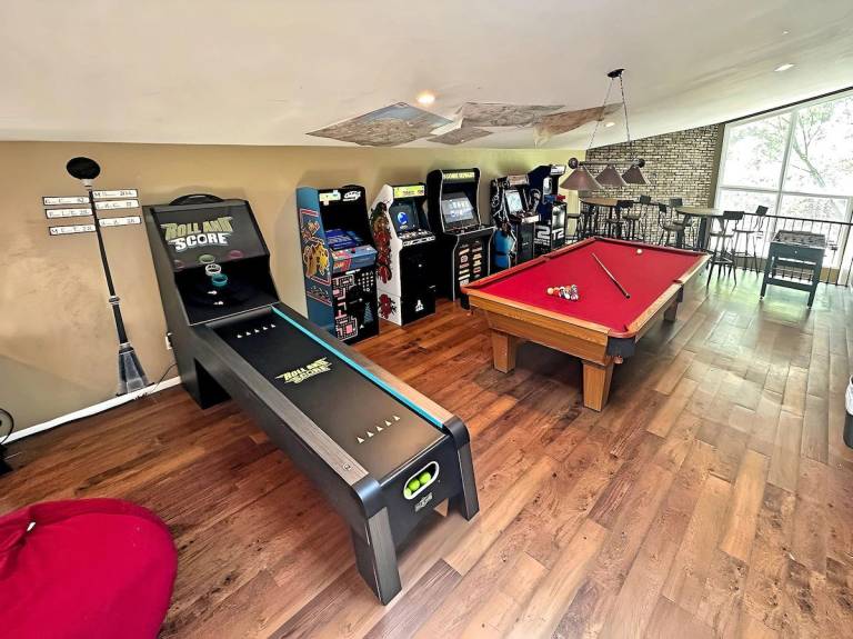 House with garden, BBQ & jacuzzi | Mountain view — photo 2