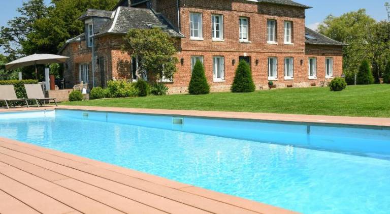Gite & Chambre d hotes ClosSaintJoseph Jacuzzi Sauna & Piscine ext chauffee