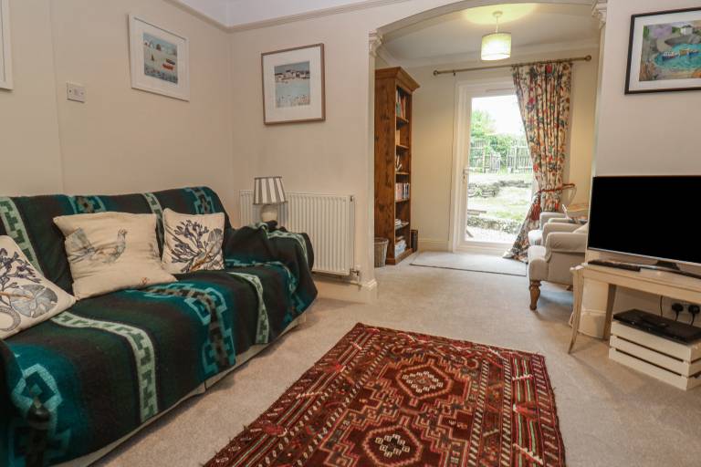 Child-friendly charming cottage with yard & terrace | Dogs allowed — photo 3