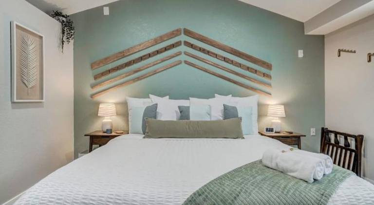 Lovely house | Pets are welcome in Colorado Springs, CO