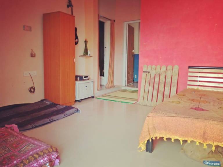 Vacation home with patio | Good for workation | Pets allowed — photo 5