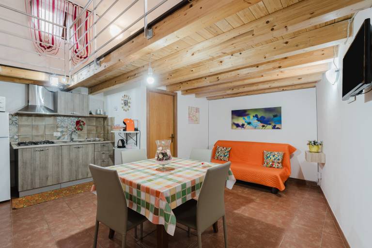 Loft 'La Casa di Anita Segesta' with Wi-Fi and Air Conditioning — photo 2