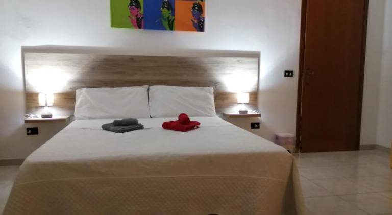 Holiday apartment with 2 rooms for 4 persons — photo 2