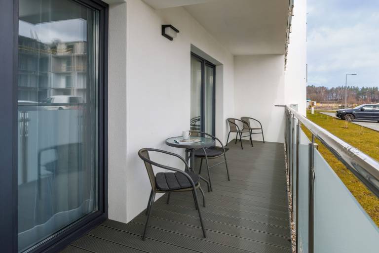 Holiday apartment with yard — photo 4